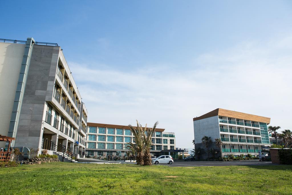 Amoureux Resort Jeju Exterior photo
